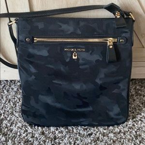 Michael Kors Camo crossbody bag